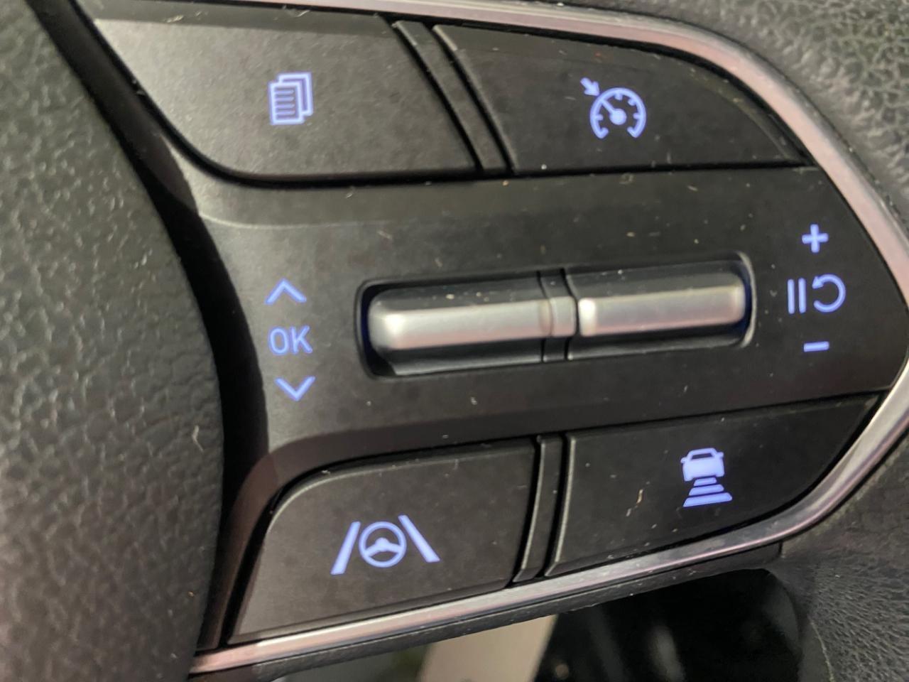 Hyundai Santa Fe SE AWD 2021