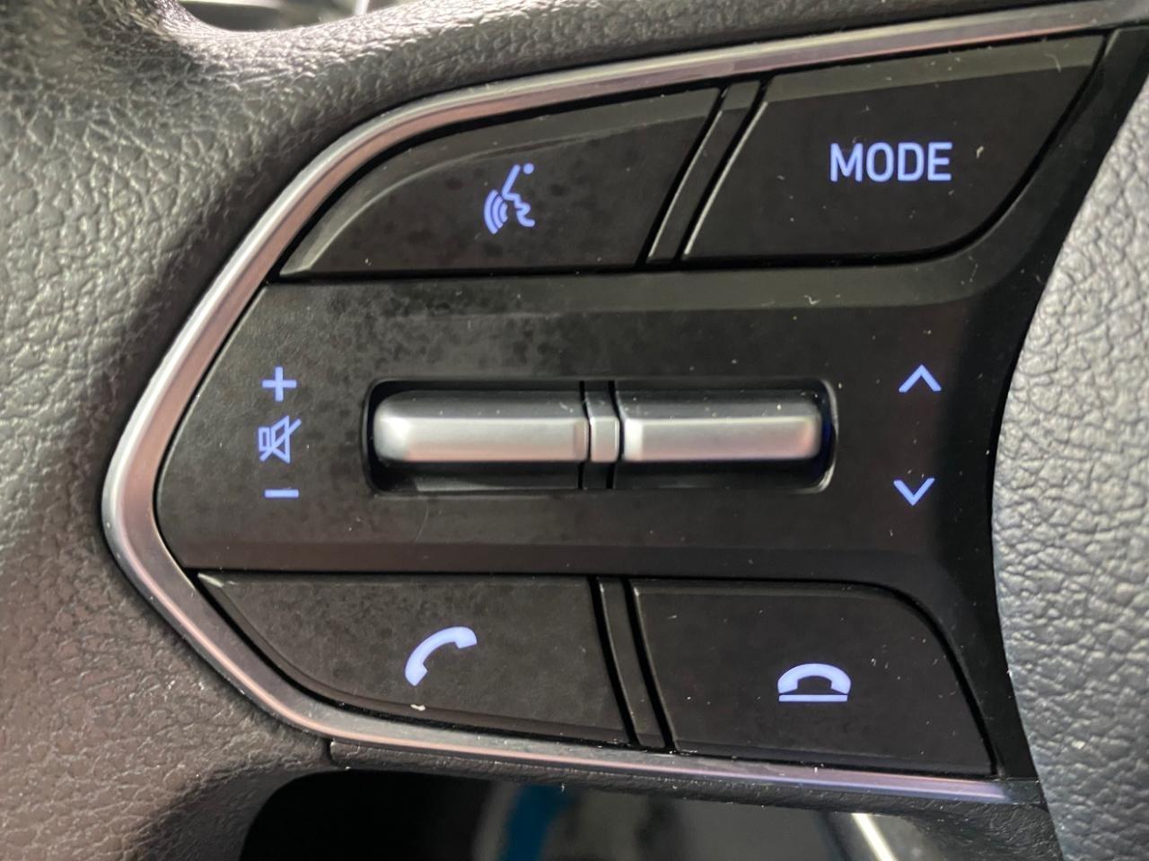 Hyundai Santa Fe SE AWD 2021