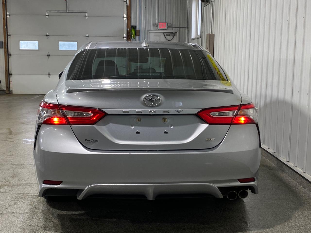 Toyota Camry XLE 2019