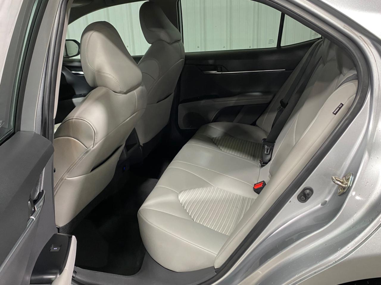 Toyota Camry XLE 2019