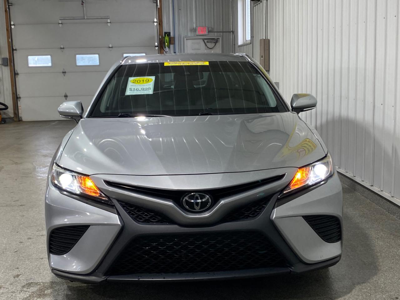 Toyota Camry XLE 2019