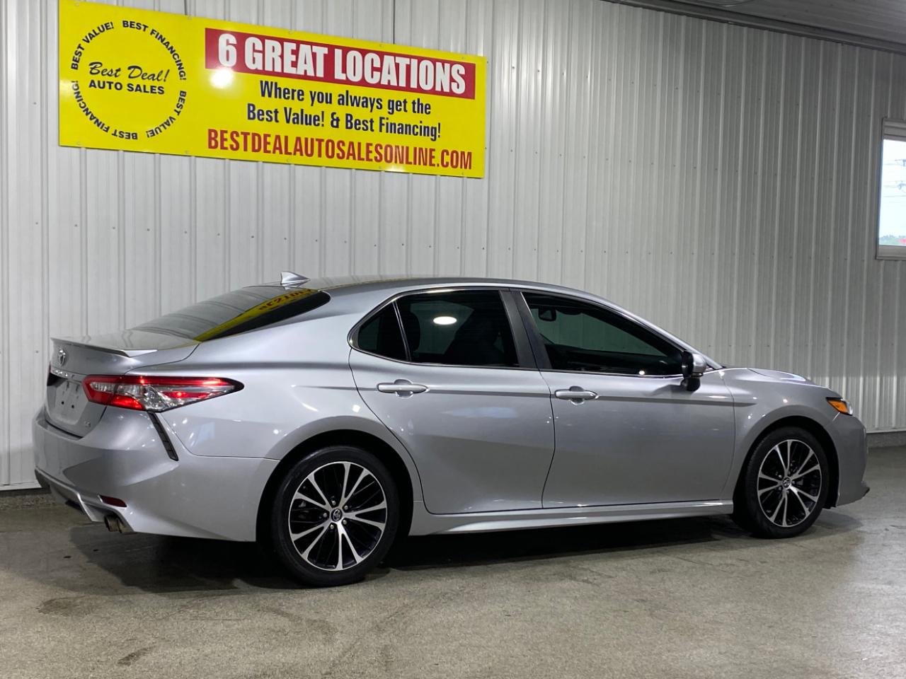 Toyota Camry XLE 2019