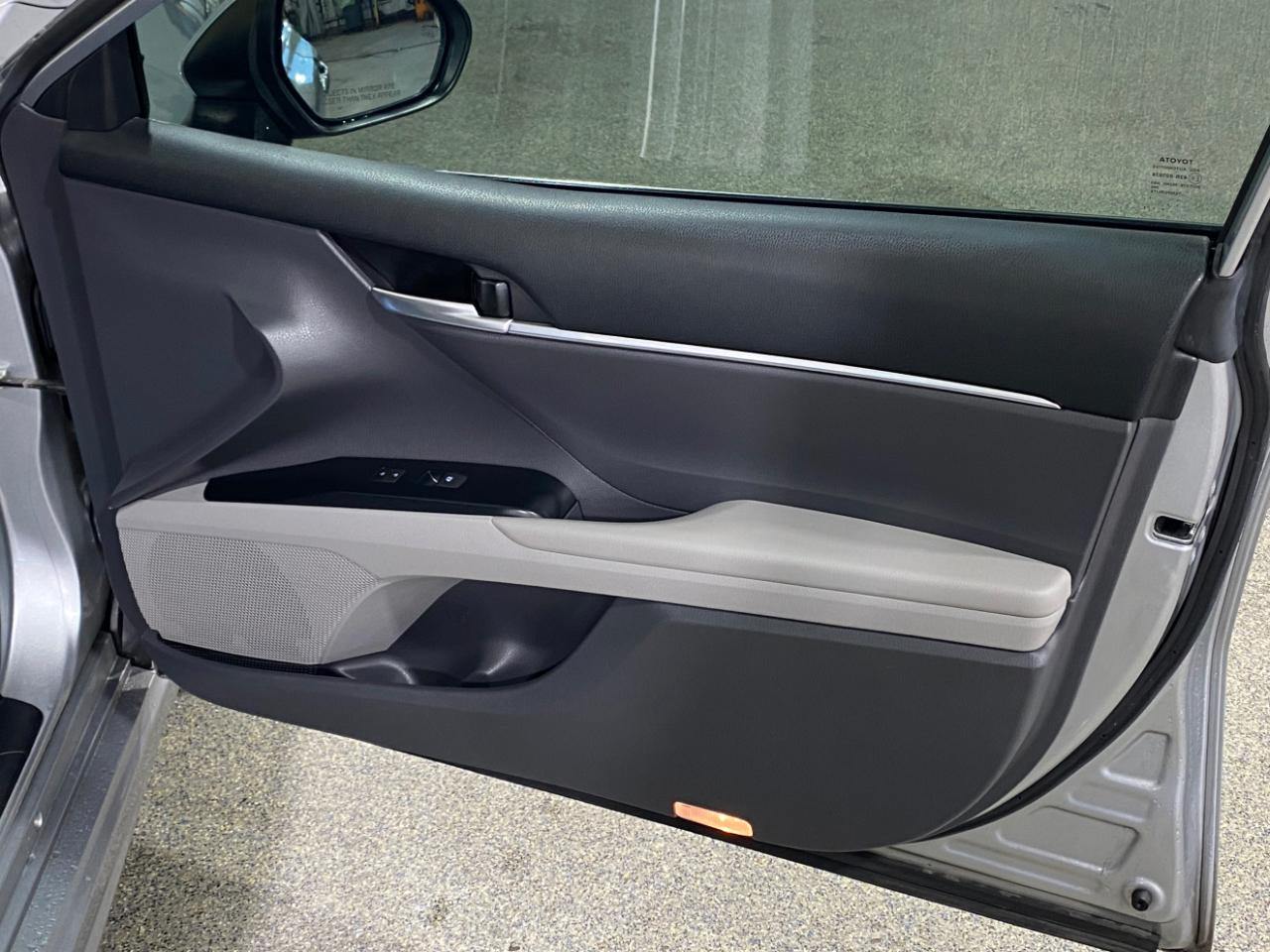 Toyota Camry XLE 2019