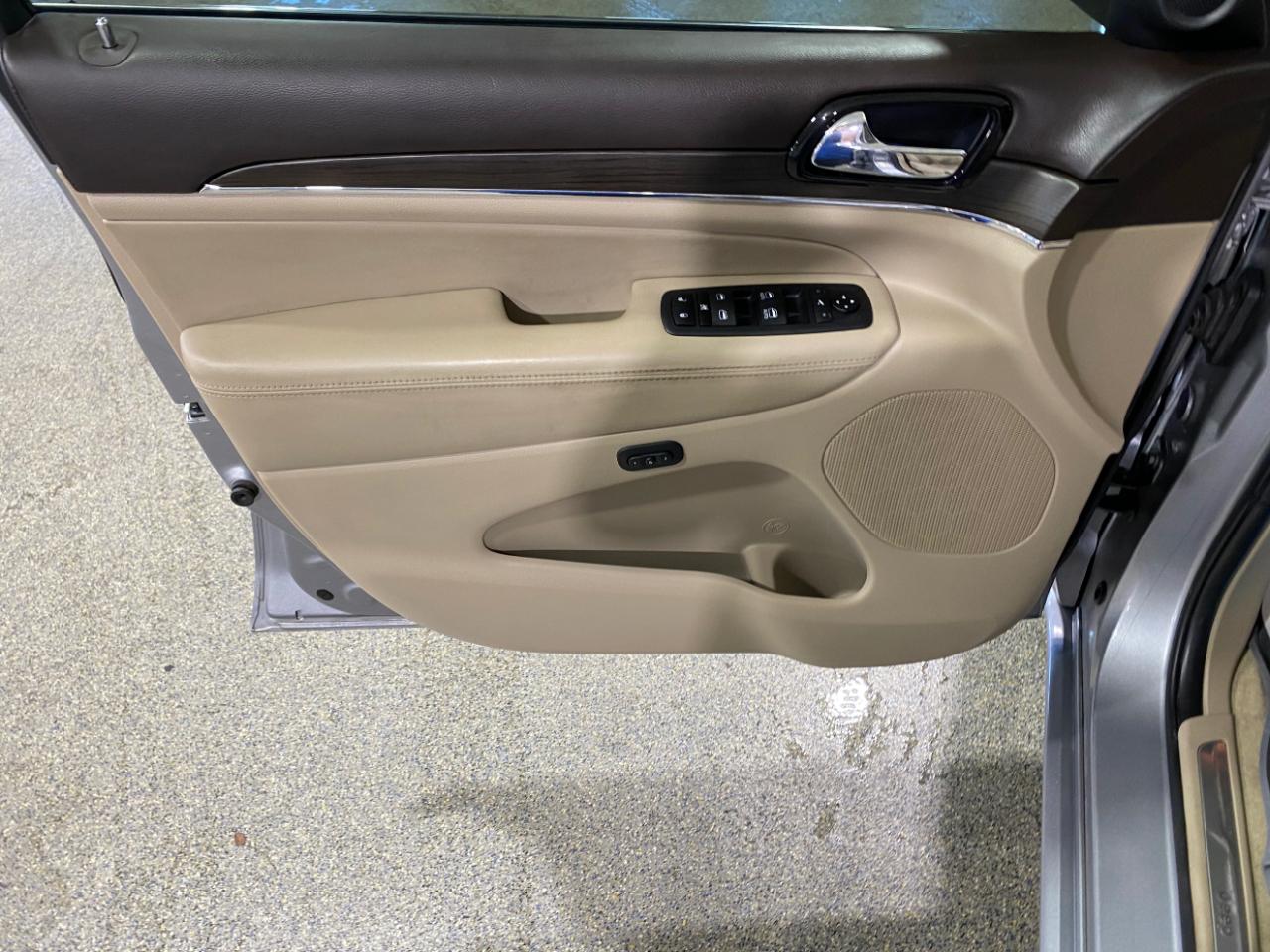 Jeep Grand Cherokee Overland 4WD 2020