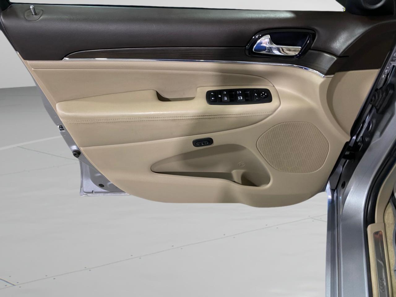 Jeep Grand Cherokee Overland 4WD 2020