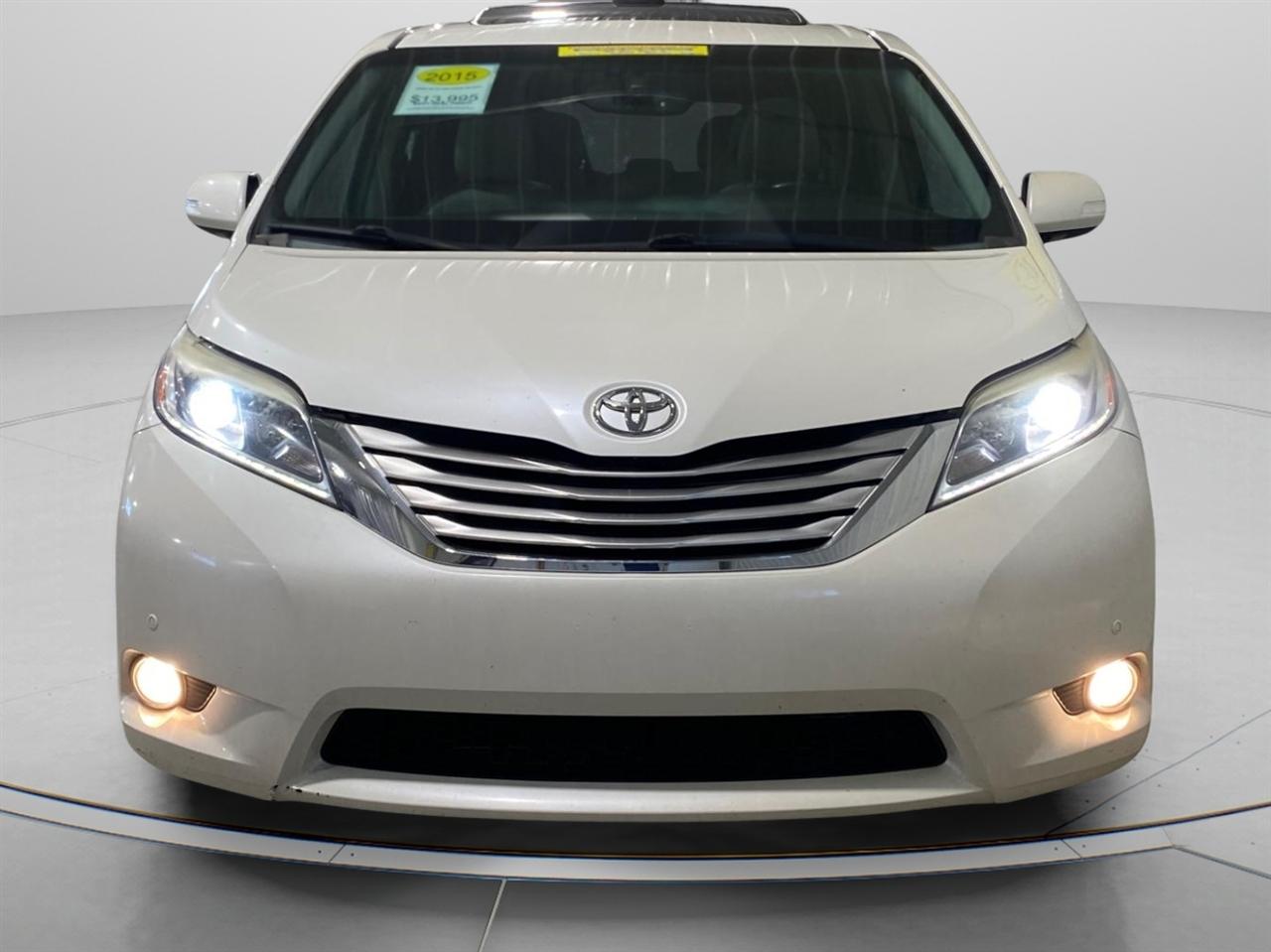 Toyota Sienna Limited AWD 7-Passenger V6 2015