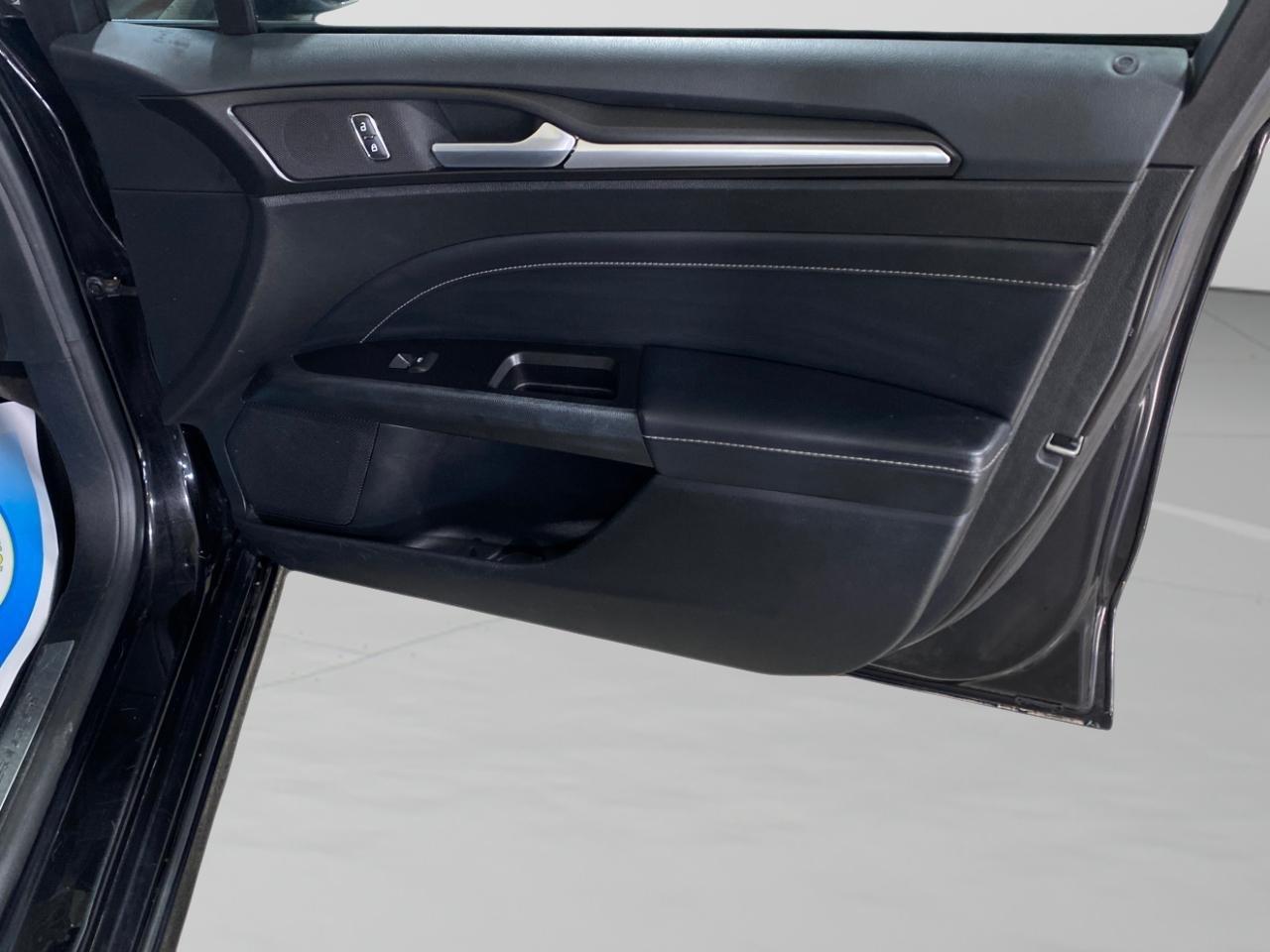 Ford Fusion Titanium AWD 2019