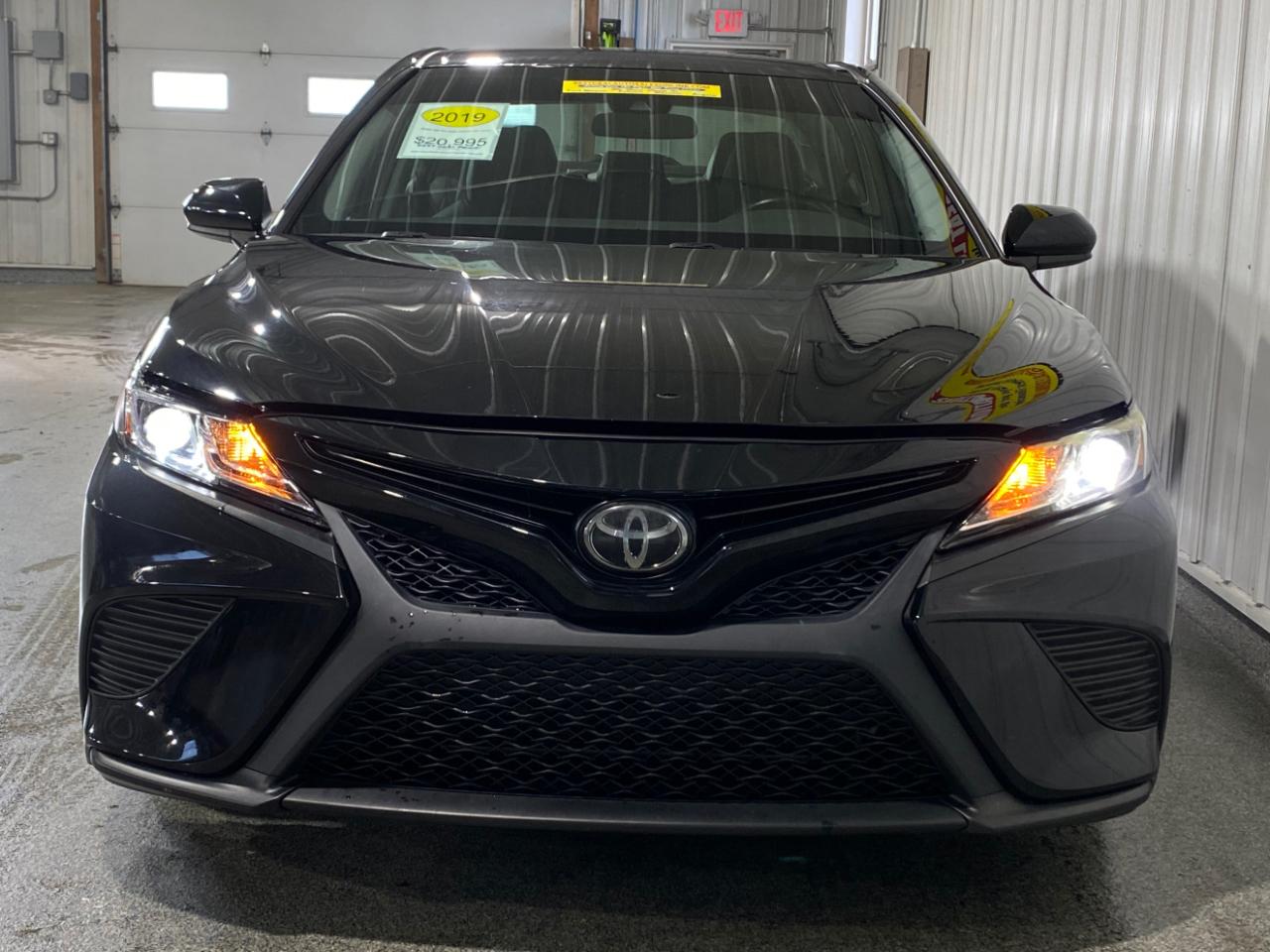 Toyota Camry XLE 2019