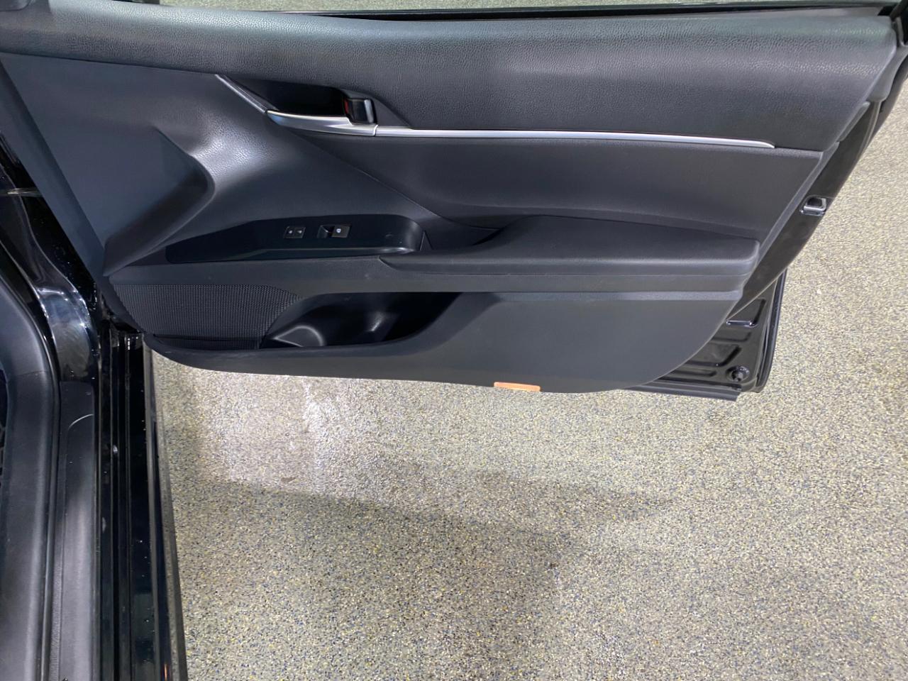 Toyota Camry XLE 2019