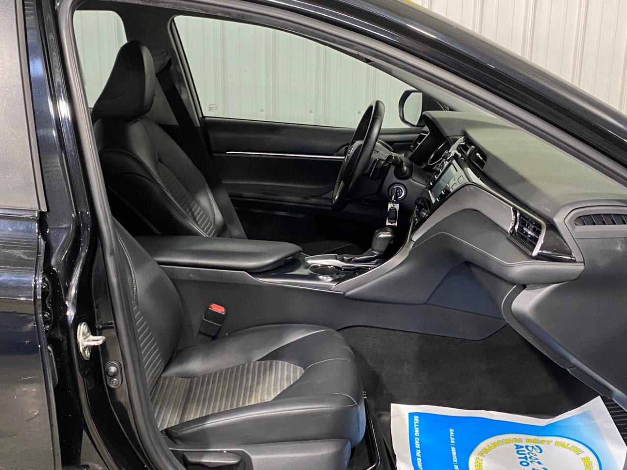 Toyota Camry XLE 2019