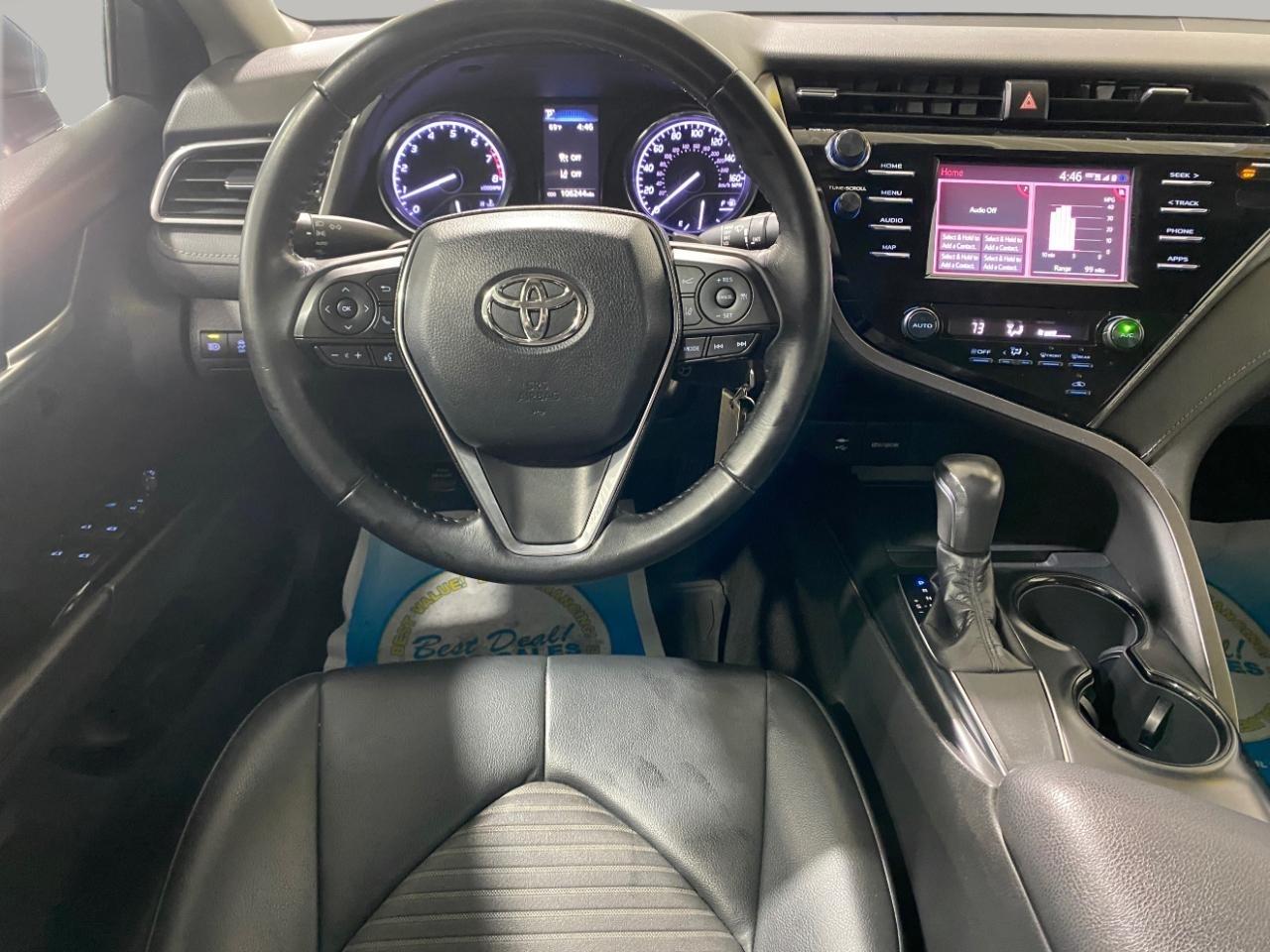 Toyota Camry SE 2019