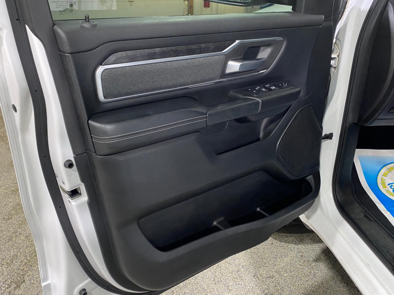 RAM 1500 Big Horn Crew Cab SWB 4WD 2019
