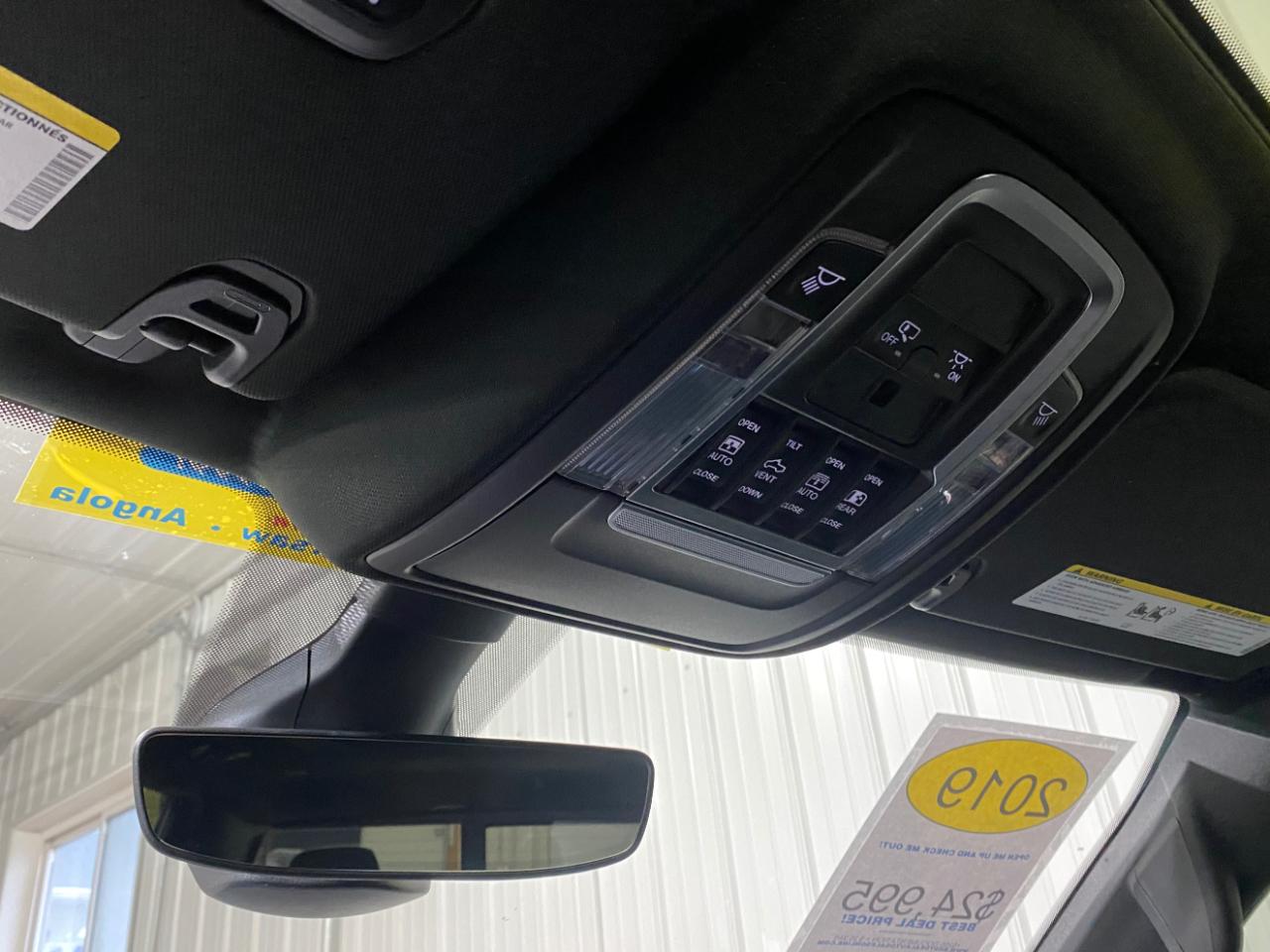 RAM 1500 Big Horn Crew Cab SWB 4WD 2019