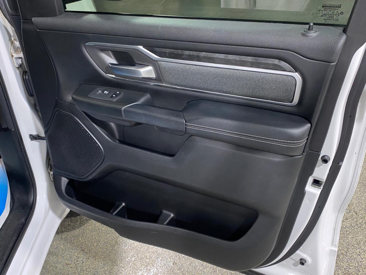RAM 1500 Big Horn Crew Cab SWB 4WD 2019