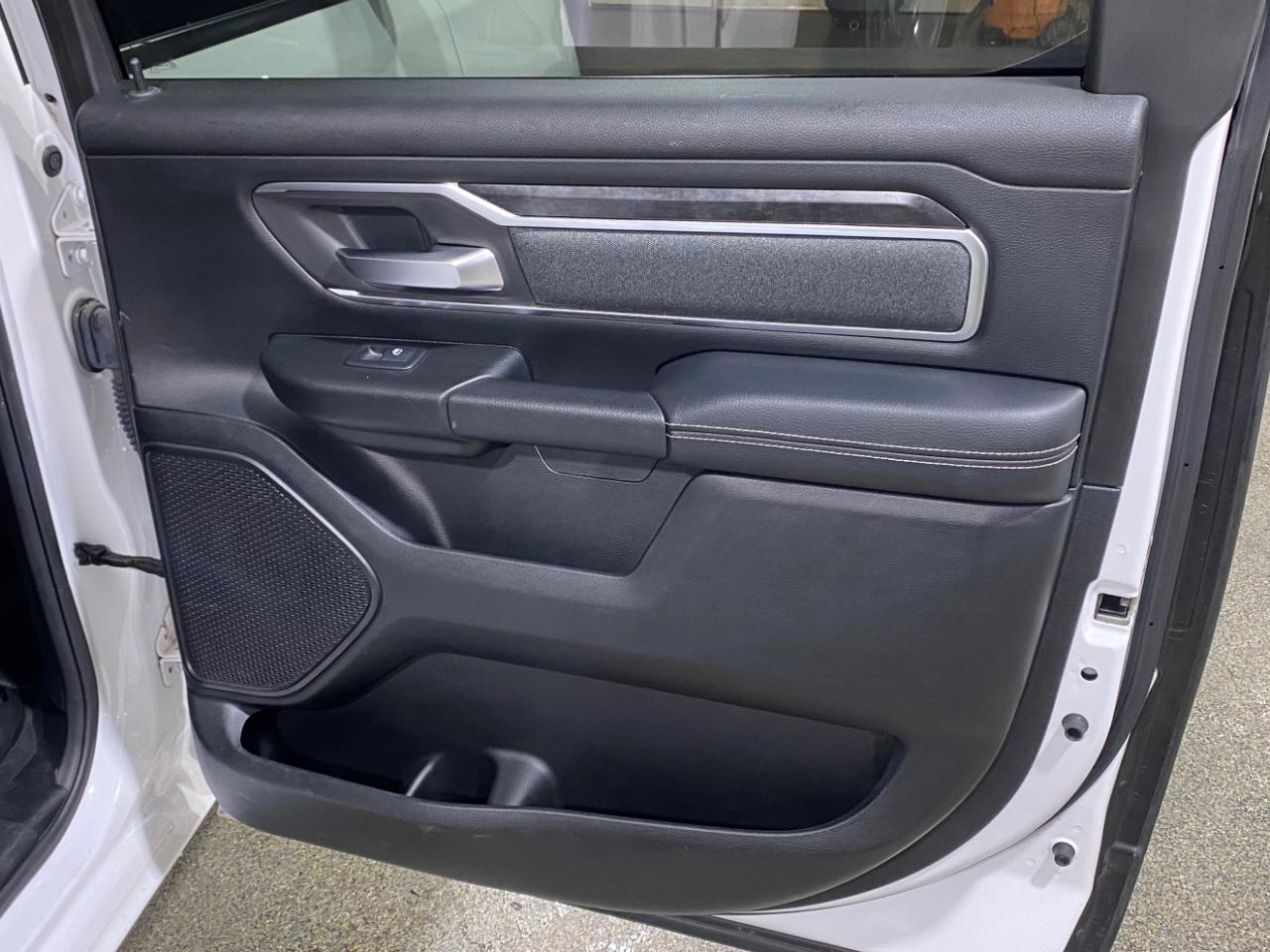 RAM 1500 Big Horn Crew Cab SWB 4WD 2019