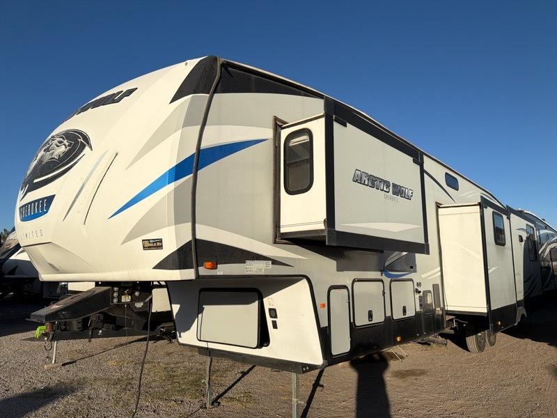 Forest River Arctic Wolf  2020