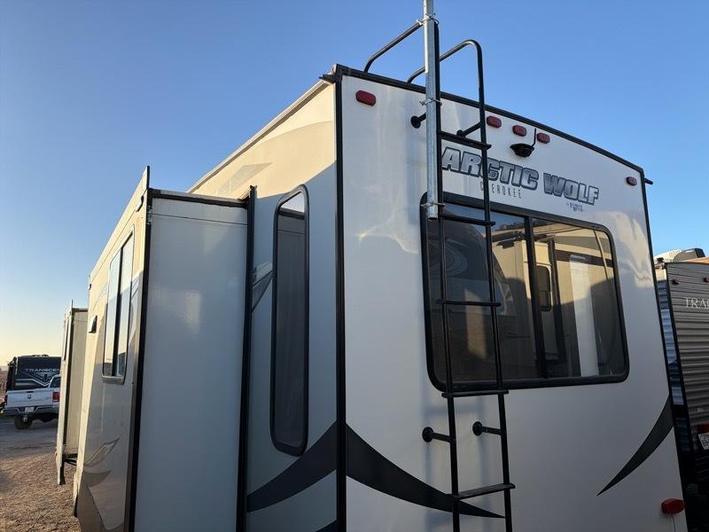 Forest River Arctic Wolf  2020