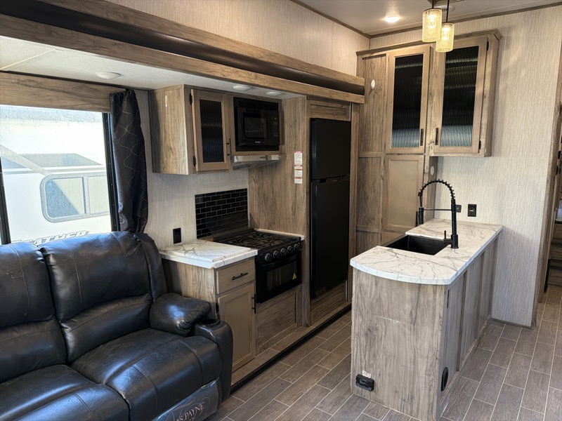 Forest River Arctic Wolf  2020