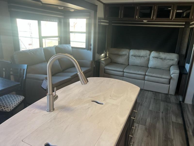 KZ Recreational Vehicles Durango  2021