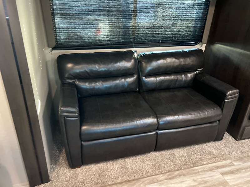 Grand Design Transcend  2022