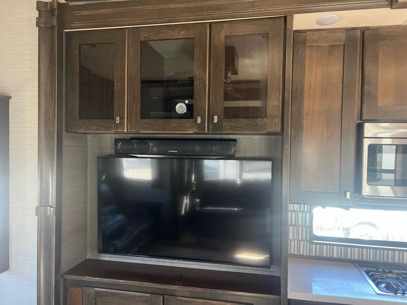 Vanleigh Vilano  2019