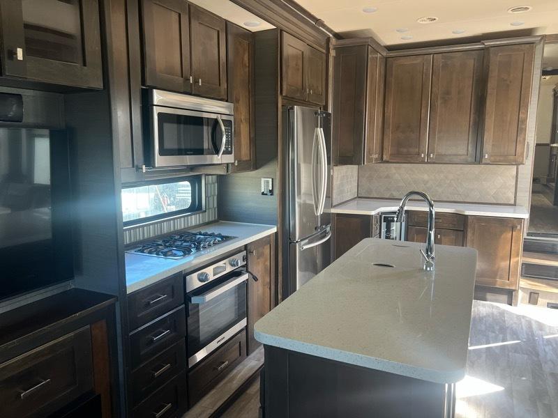 Vanleigh Vilano  2019