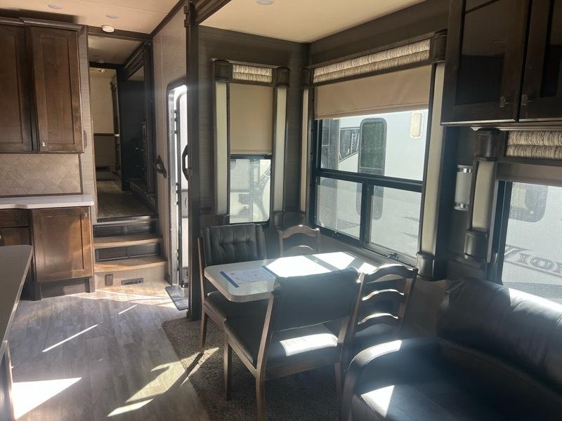 Vanleigh Vilano  2019