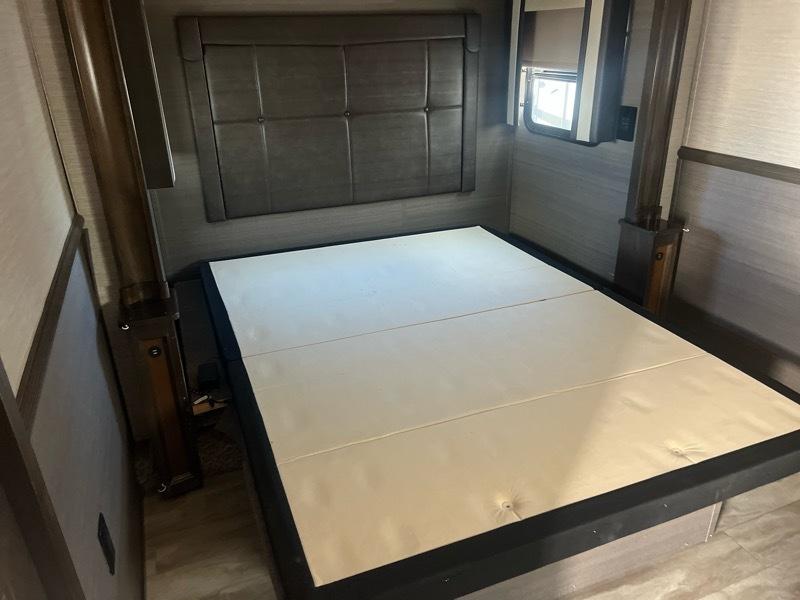 Vanleigh Vilano  2019