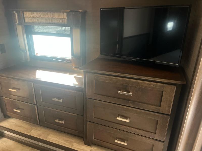 Vanleigh Vilano  2019