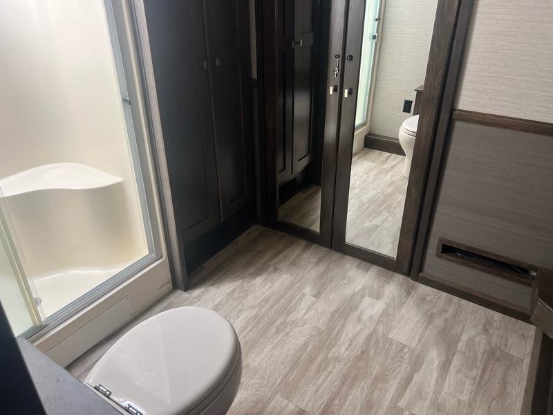 Vanleigh Vilano  2019