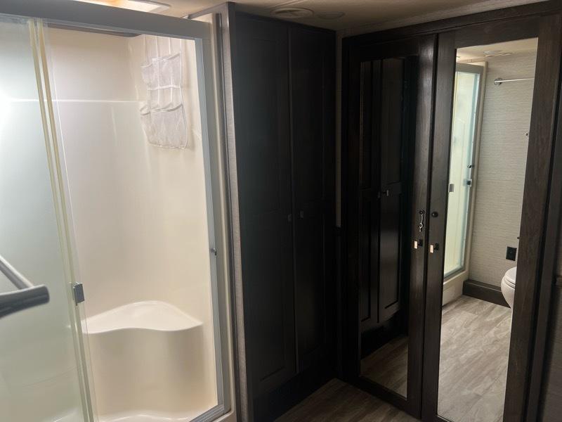 Vanleigh Vilano  2019