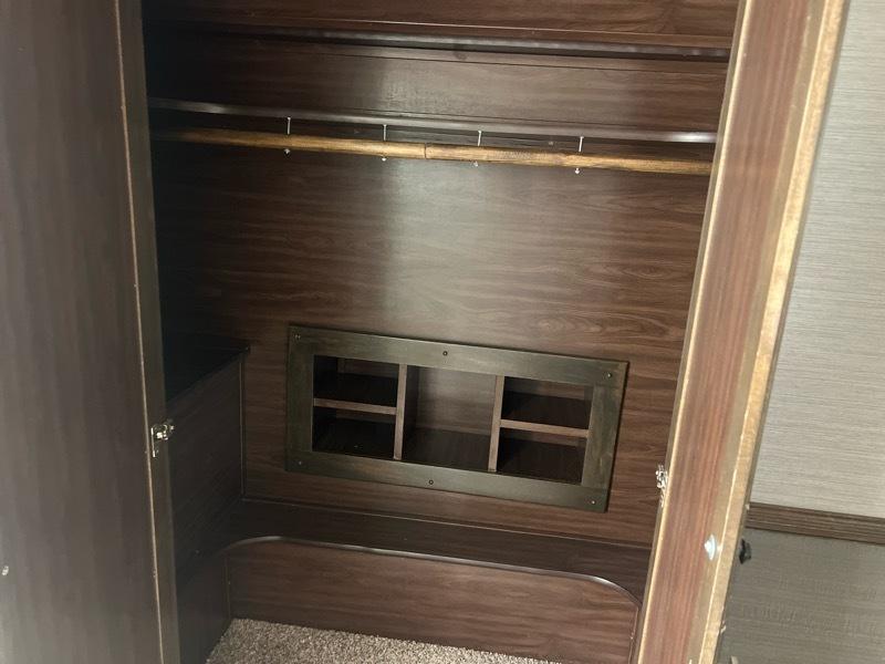 Vanleigh Vilano  2019