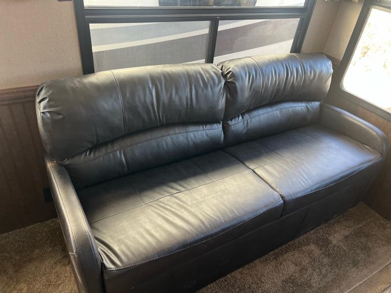 Forest River Cardinal  2016