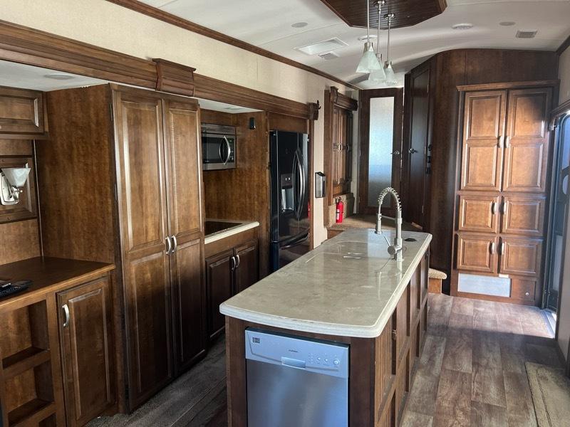 Forest River Cardinal  2016