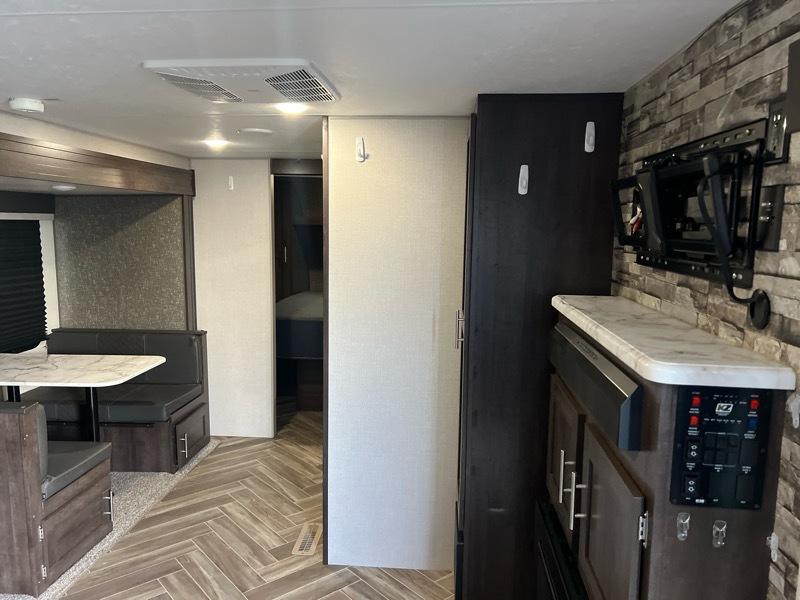 KZ Recreational Vehicles Sportsmen  2021