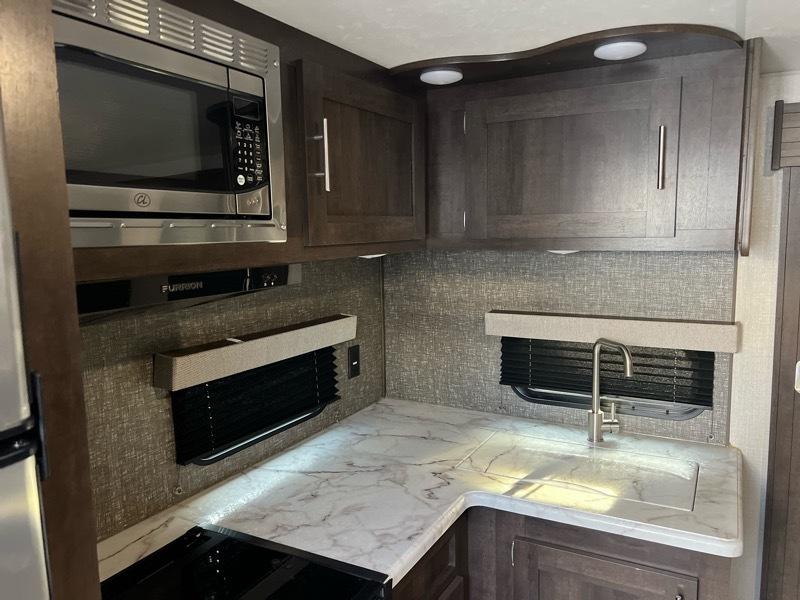 KZ Recreational Vehicles Sportsmen  2021