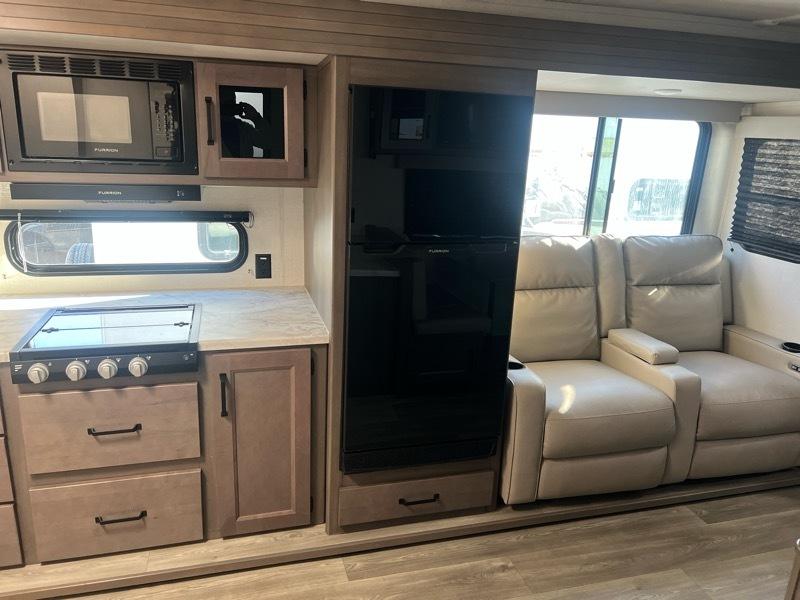 Grand Design Transcend  2024