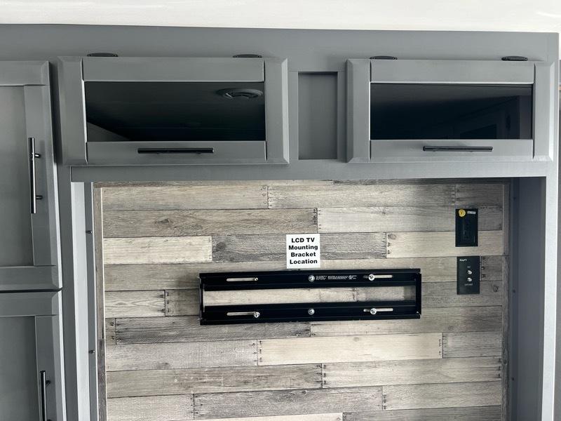 CrossRoads RV Volante  2023