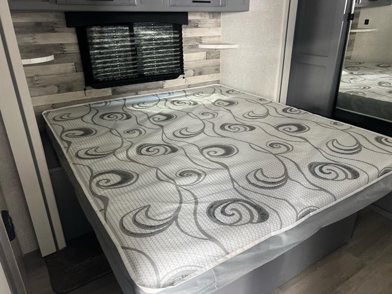 CrossRoads RV Volante  2023