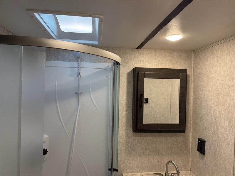 Crossroads CRUISER AIRE  2022