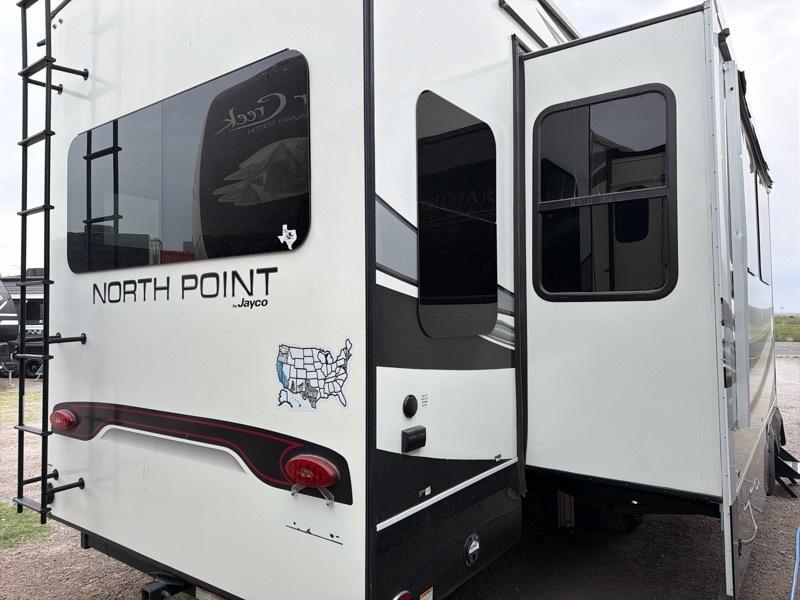 Jayco North Point  2022