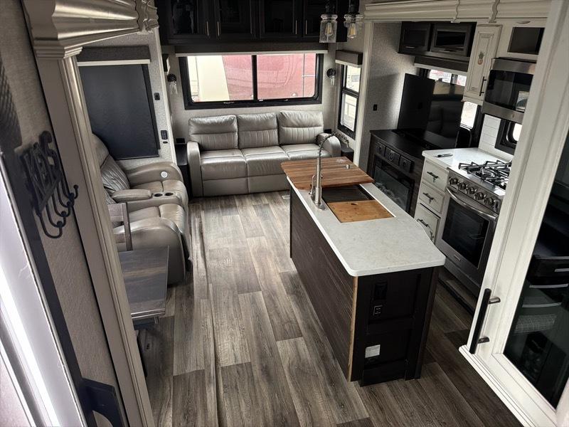 Jayco North Point  2022