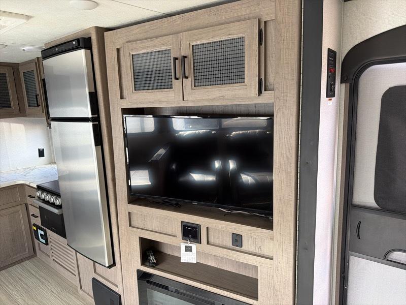 Keystone RV Hideout  2021