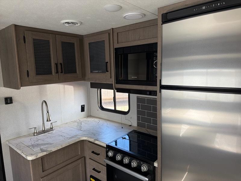 Keystone RV Hideout  2021