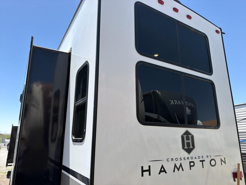 CrossRoads RV Hampton  2023
