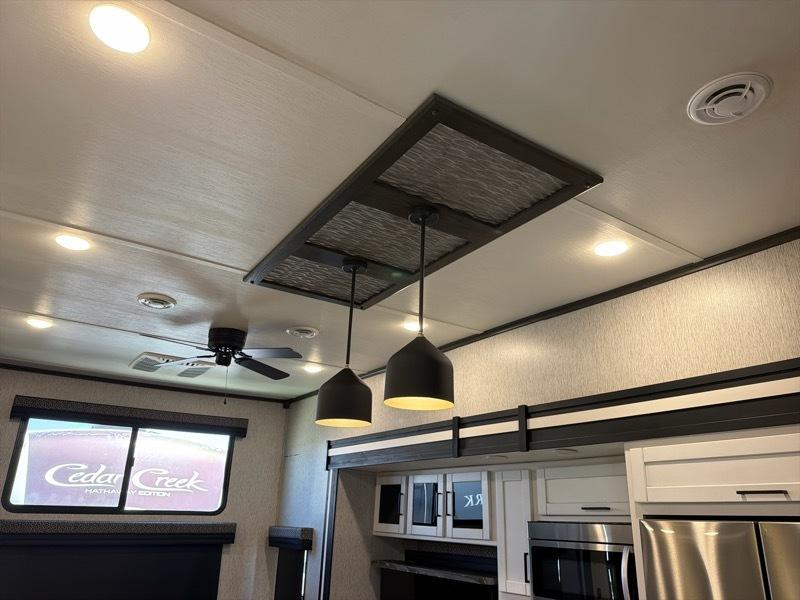 CrossRoads RV Hampton  2023