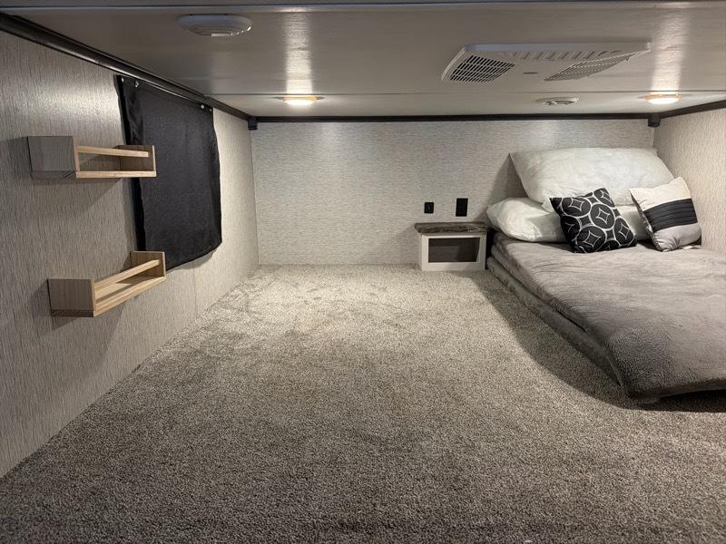 CrossRoads RV Hampton  2023