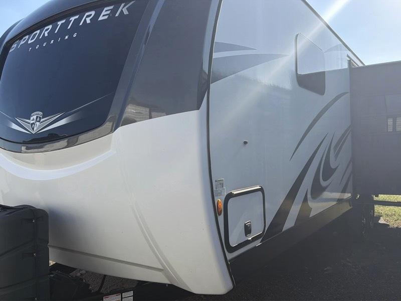 Venture RV Sport Trek  2022