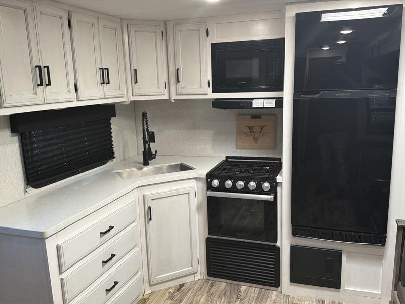 Venture RV Sport Trek  2022