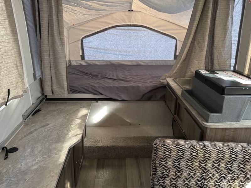Flagstaff Pop Up Camper  2022